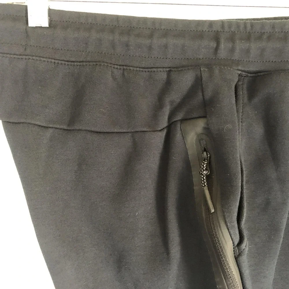 Nike Shorts Mens Large Black Fleece Sweat 9 Inseam Zip Pocket Gym 805160-010